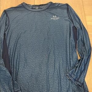 Realtree Men's Long Sleeve reversible Blue‎ Pattern Tee